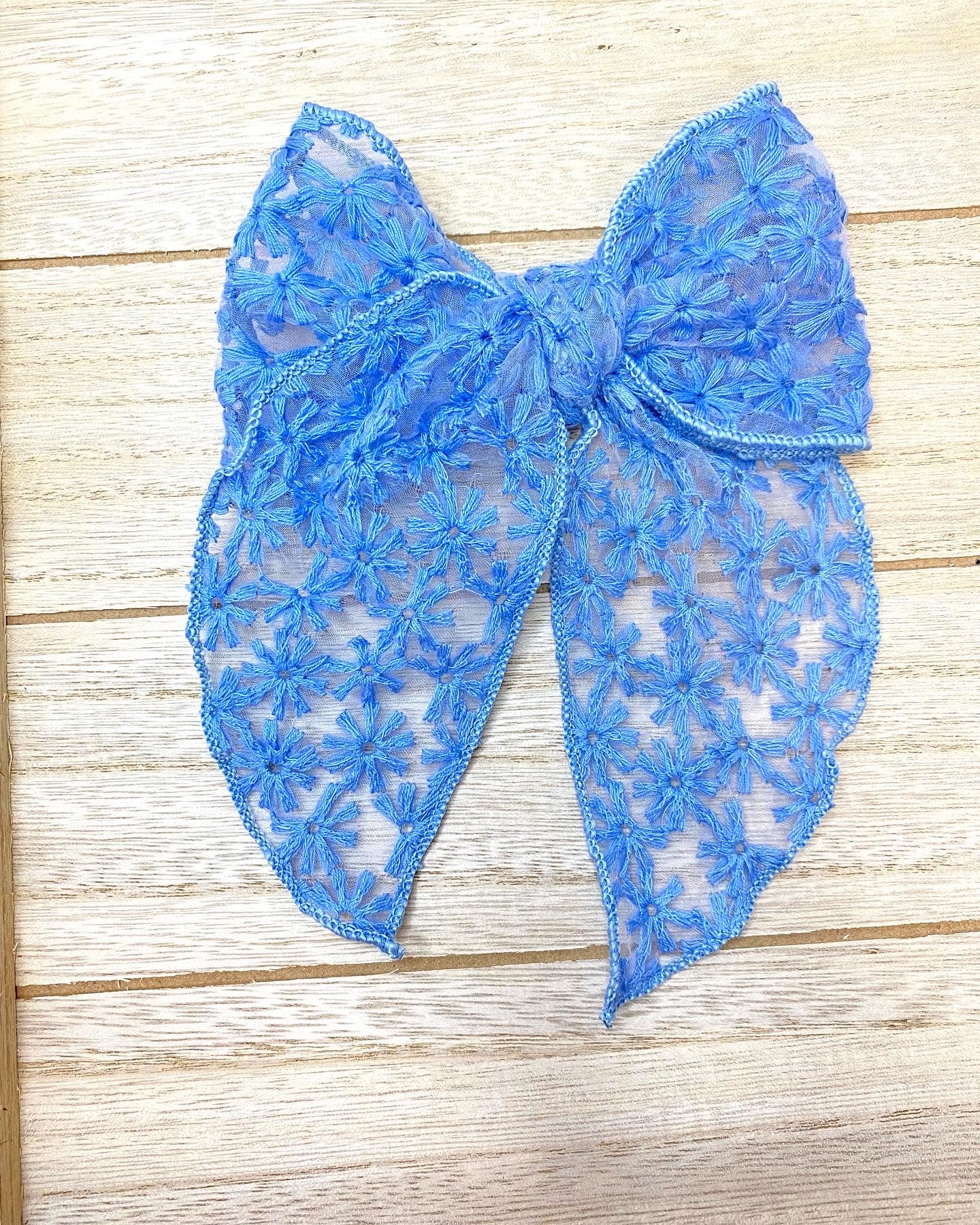 Mist blue hand tie bow