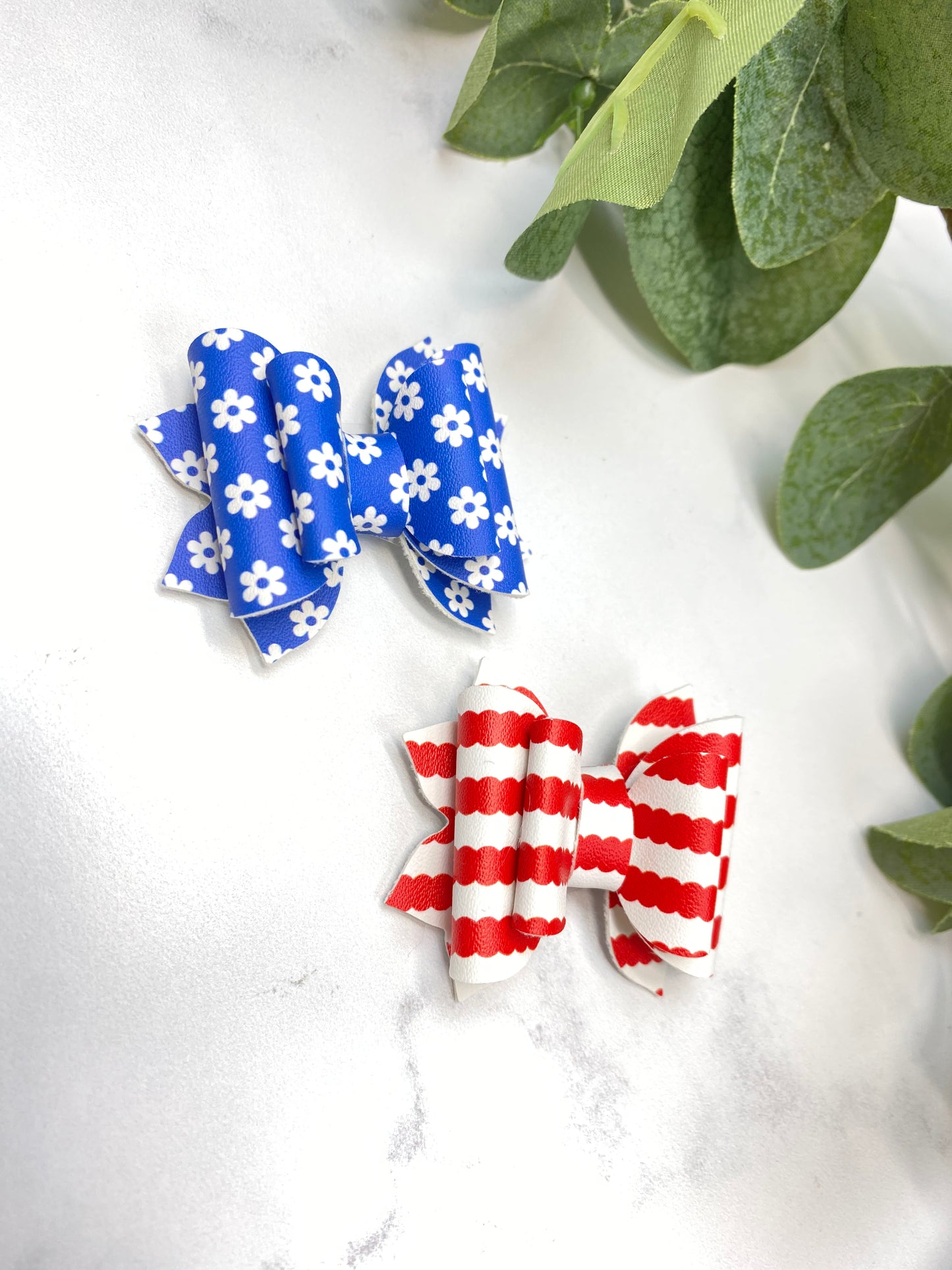 Flowers and scallops set