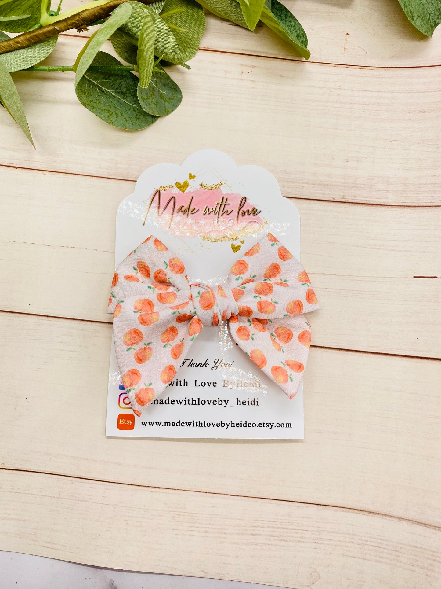 Peach hand tie bow