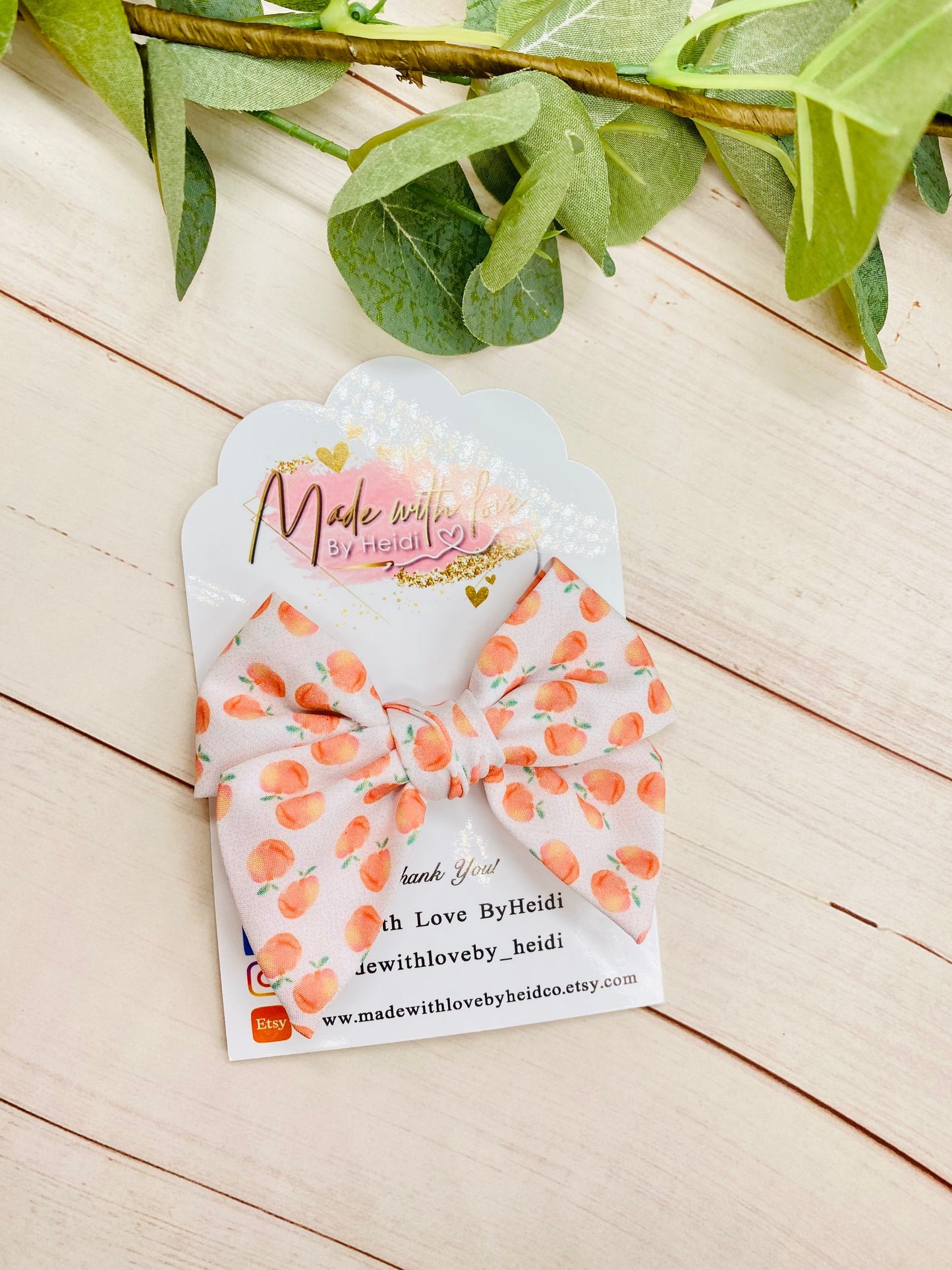 Peach hand tie bow