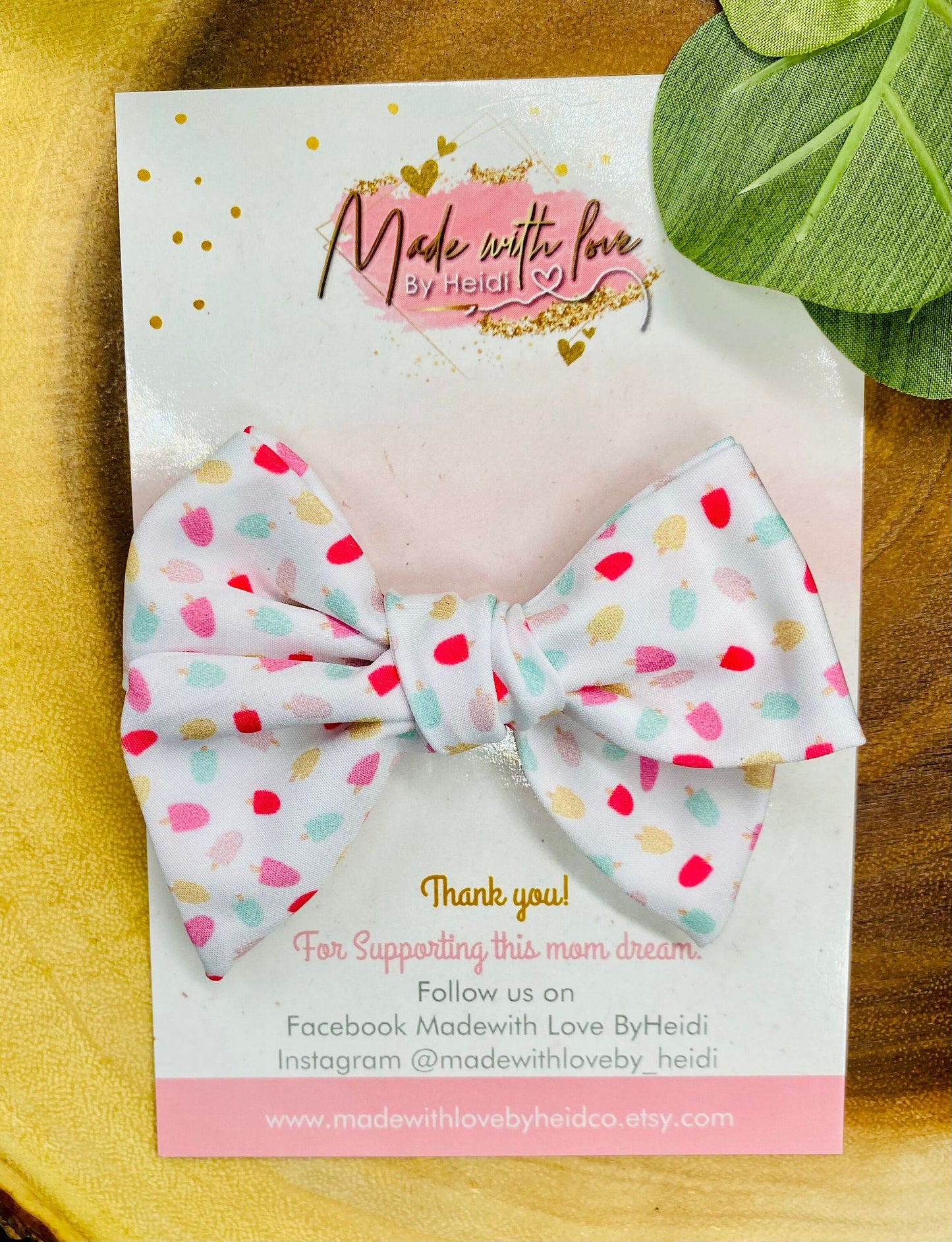 Popsicles hand tie bow