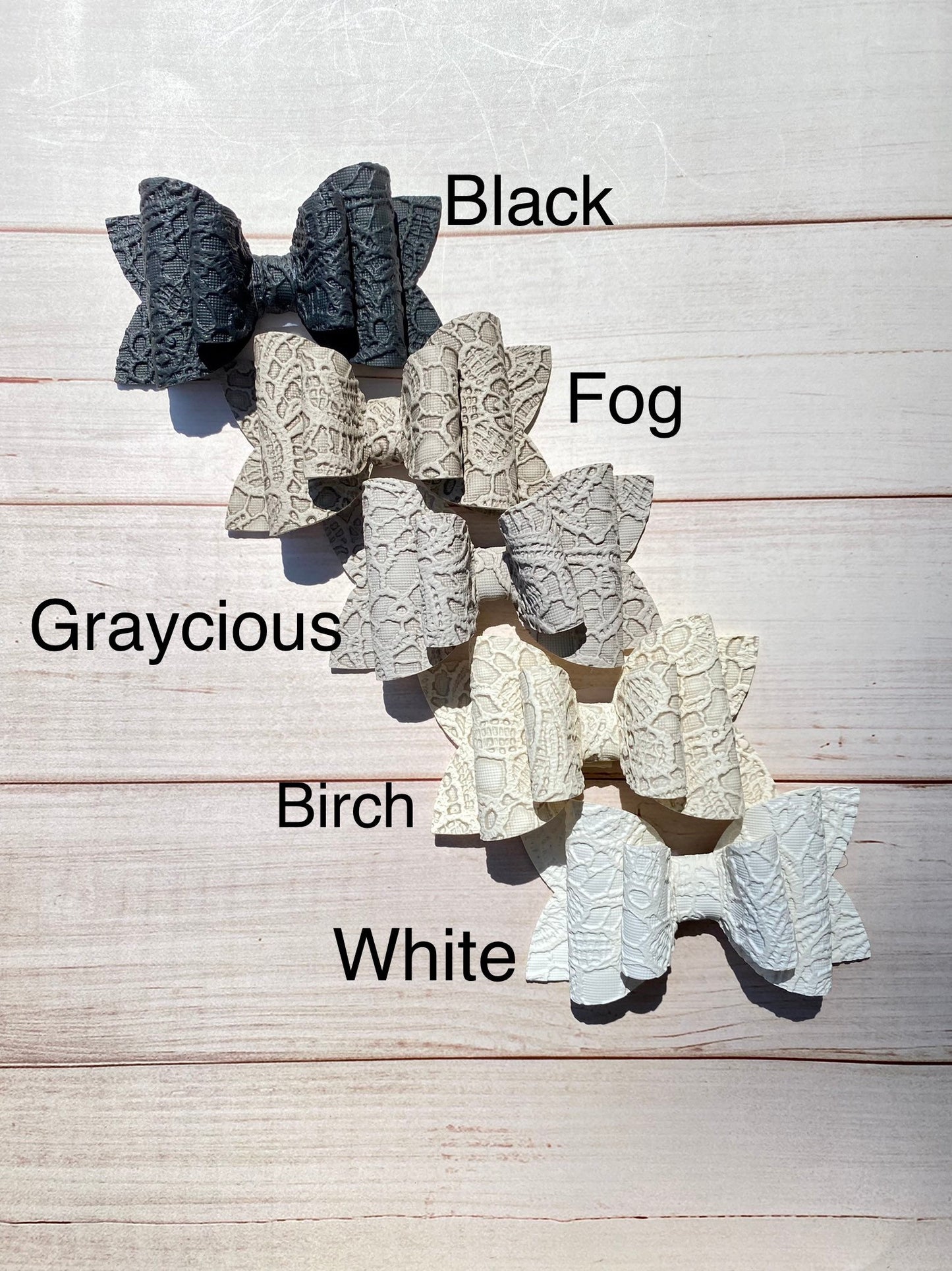 3.5” Elegant lace hair bow