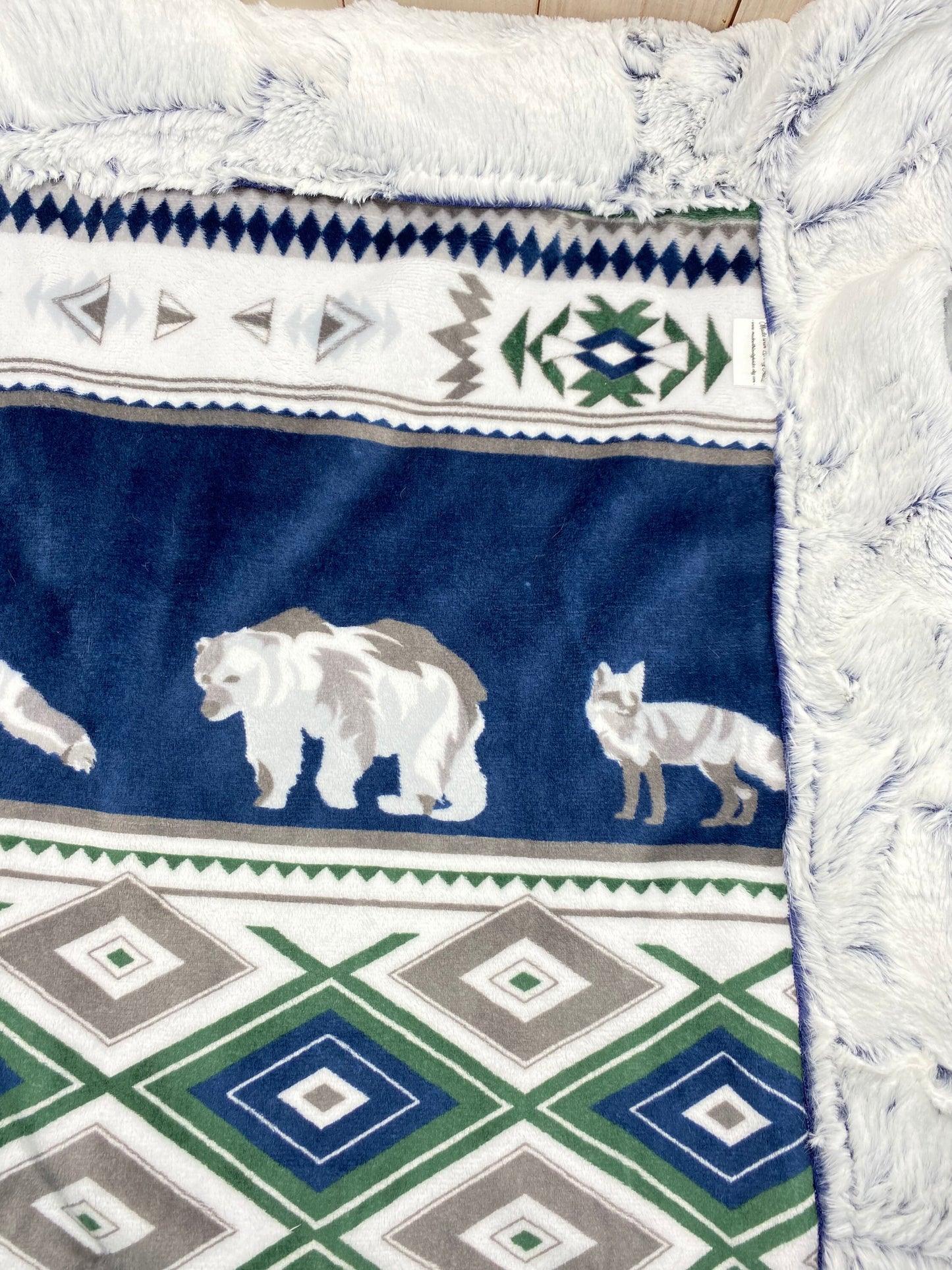 Woodland self binding blanket