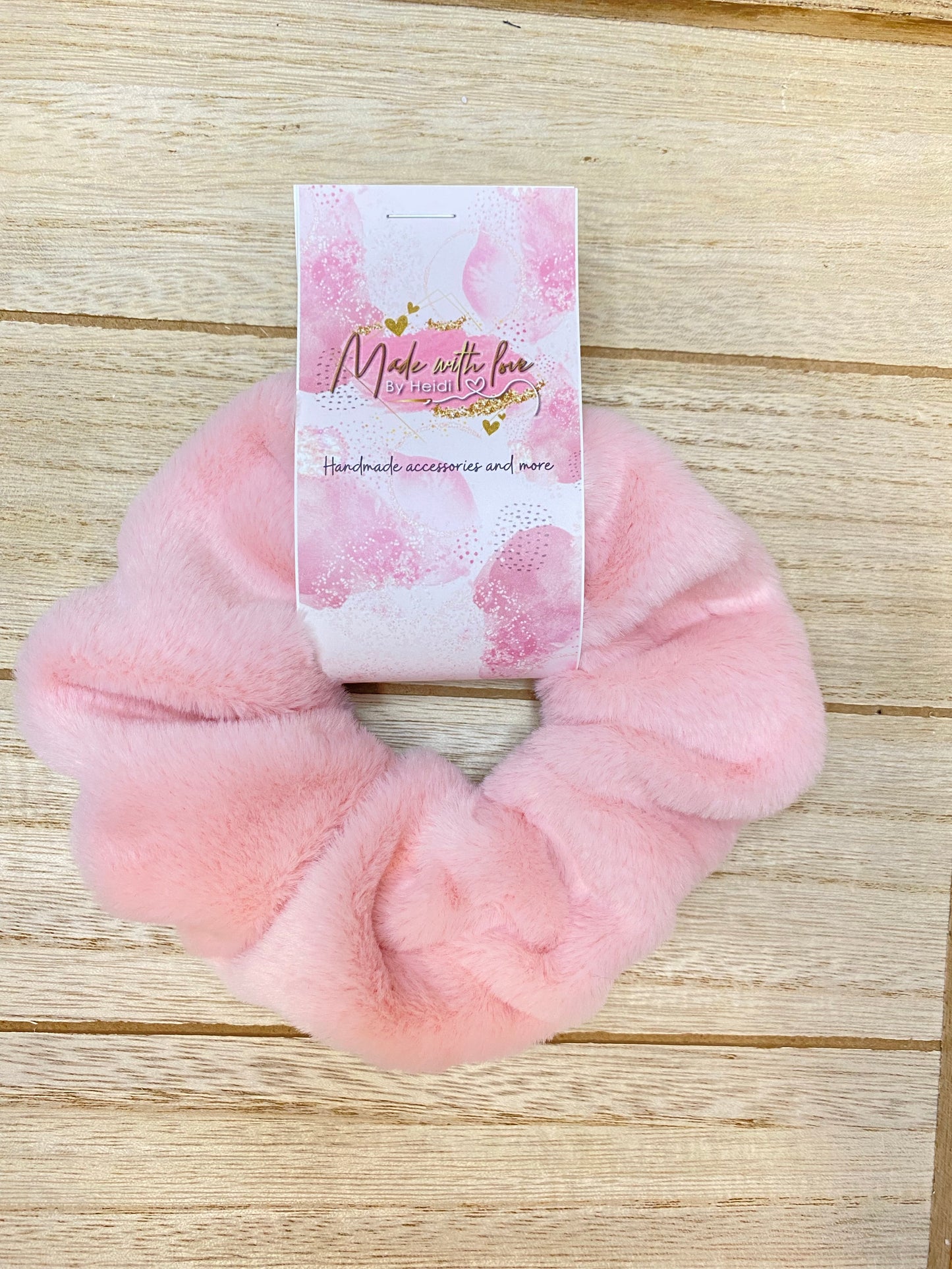 Pink faux fur scrunchie