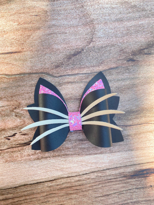 Cat bow